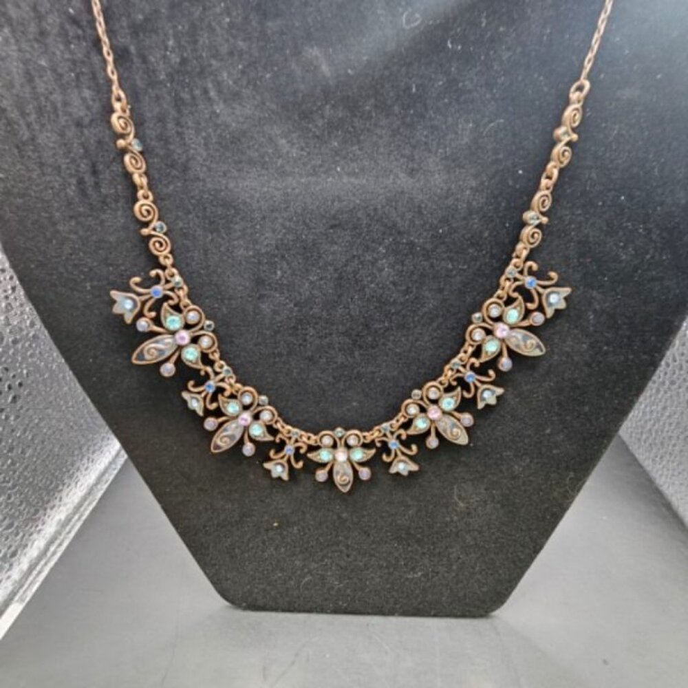 Black And White Arrowhead Necklace